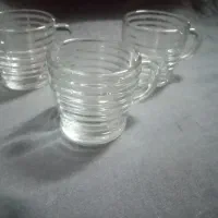 نیم لیوان و قوری پیرکس