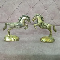 مجسمه برنجی