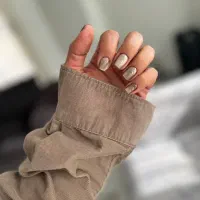 آموزش کاشت ناخن