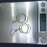 گوشواره بسیار زیبا و در حد نو
