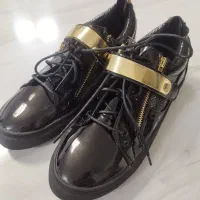 کفش زنانه مشکی براق بندی