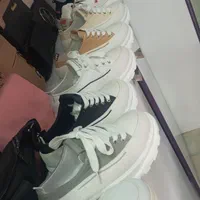 220 جفت کتونی اکثرا سایز دار بصورت یکجا و عمده|کیف، کفش، کمربند|تهران, امام حسین|دیوار