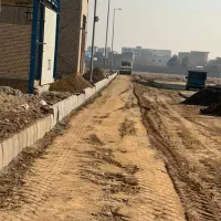 زمین ۲۴۰متر ۲۰۰متر برای ساخت سوله و۴۰متر دفتر