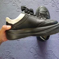 کفش|کیف، کفش، کمربند|لیکک, |دیوار