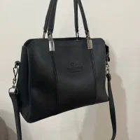 تعداد زیادی کیف