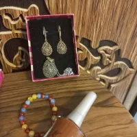 گردنبند و گوشواره شیک ومجلس سیاه قلم