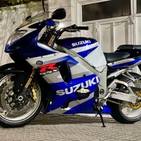 سوزوکی gsx R هزار ۱۰۰۰ سی سی|موتورسیکلت|بندرعباس, |دیوار