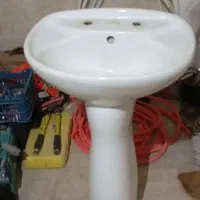 روشویی پایه دار
