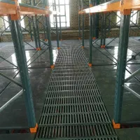 قفسه بالکنی