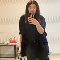خدمات پاکسازی و پدیکور و مژه