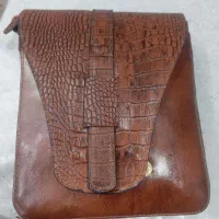 کیف چرم گاومیش.کبوتر یا چیزی بکارم بیاد معاوضه