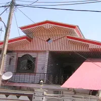 اجرای.شیروانی.اسکلت.الاچیق.|خدمات پیشه و مهارت|بروجرد, |دیوار