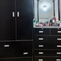 کمد و دلاور و آیینه