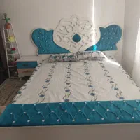 تخت دو نفره همراه دراور و دو عدد پاتختی و تشک طبی|تخت و سرویس خواب|اسلام‌‌آباد غرب, |دیوار