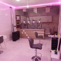 اجاره لاین و صندلی سالن زیبایی بانو بانوان|اجارهٔ دفتر کار، اتاق اداری، مطب|اصفهان, خانه اصفهان|دیوار