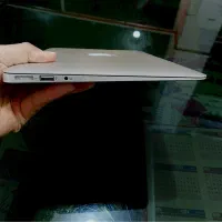 مک‌ بوک ایر بدون نقطه
