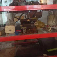 دو عدد ویترین فلزی،فروش فوری