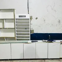 قفسه و میز پیشخوان و کابینت ۳متری و استند لاک