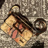 کیف مجلسی|کیف، کفش، کمربند|قرچک, پارس سرام|دیوار
