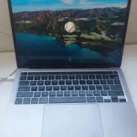 macbook pro m1 8GB