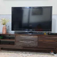 تلویزیون و میزتلویزیون