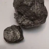 مشکوک به شهاب سنگ|جواهرات|ری, علایین|دیوار