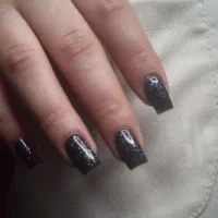 استخدام ناخنکار با سابقه