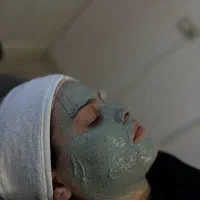 فیشال در کلینیک زیبایی زیر نظر فقط399/000