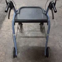 واکر چرخ دار سوئیسی