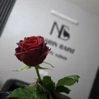 دعوت به همکاری سالن زیبایی نسرین بیات