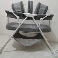 تخت کنار مادر ـ روروئک