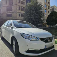 ام جی 360