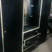 کمد با میزوسط