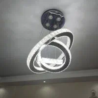 یک عدد لوستر کرستال گرد