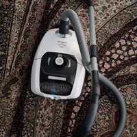 یک عدد جارو برقی بفروش میرسد