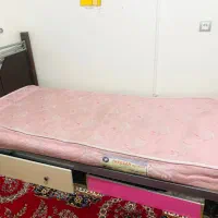 تخت چوبی فلزی سالم بدون تشک