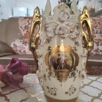 گلدان آب طلا کاری شده