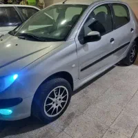 ۲۰۶ فرانسوی ۸۲