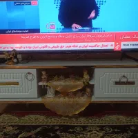 با سلام یک عدد میز تلویزیون به فروش می رسد