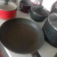 تعدادی ظروف پخت وپز|ظروف پخت‌وپز|تهران, کوهک|دیوار