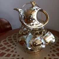 فنجون نلبکی قوری پایه دار