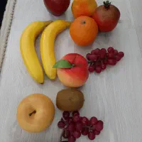 میوه مصنوعی و تابلو تزئینی