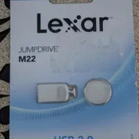 فلش مموری32گیگ لکسار