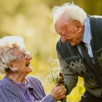 نیازمند پرستار جهت نگهداری سالمند