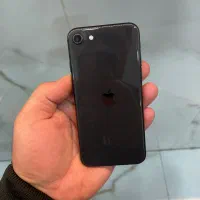 آیفون se2022