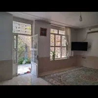 منزل-دوخوابه-طبقه-همکف-بر-خیابان-ابتدای-سامان