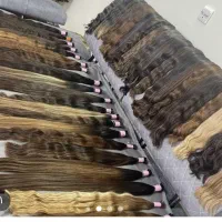 خریدار موهای طبیعی و‌رنگی