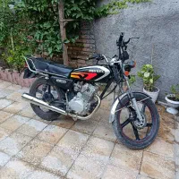 موتور سیکلت 150 باسل