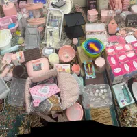 فروش حدود۲۵۰ قلم جهیزیه آک