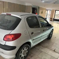 پژو ۲۰۶ نقره ای